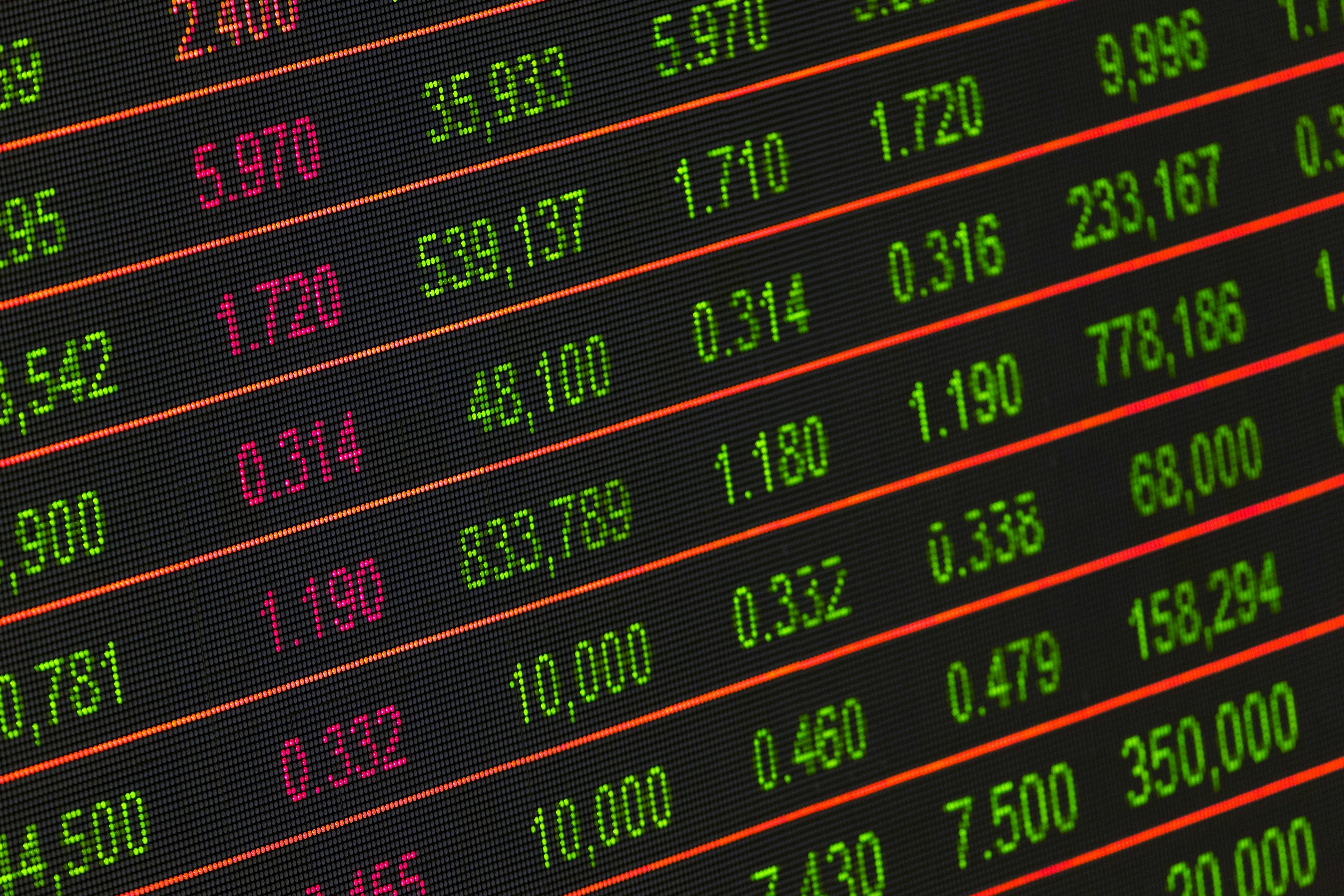 Digital display of stock market indices and financial data on an exchange trading board